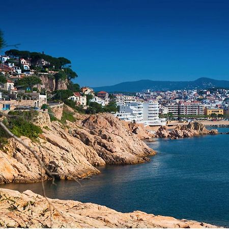 Nuevo Luminoso Apartamento Catalina A 80 Metros De La Playa Para 4 Personas Sant Feliu de Guíxols Esterno foto