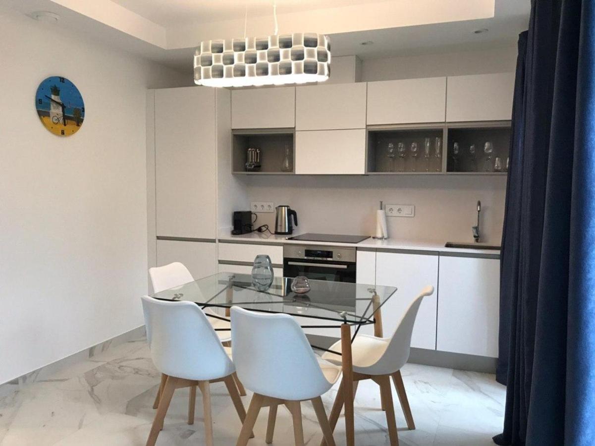 Nuevo Luminoso Apartamento Catalina A 80 Metros De La Playa Para 4 Personas Sant Feliu de Guíxols Esterno foto