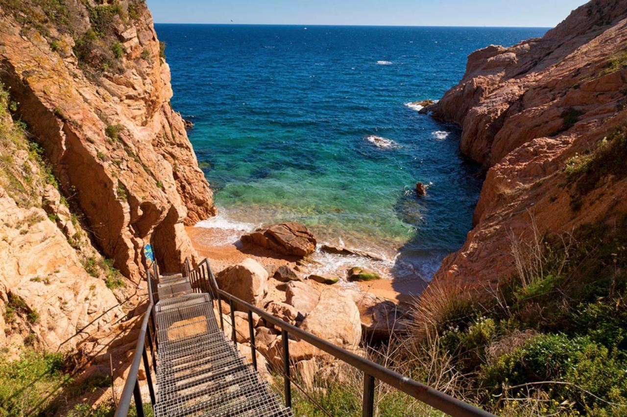 Nuevo Luminoso Apartamento Catalina A 80 Metros De La Playa Para 4 Personas Sant Feliu de Guíxols Esterno foto
