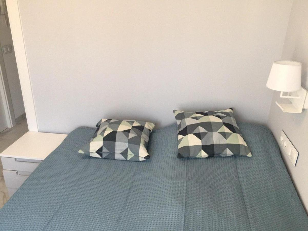 Nuevo Luminoso Apartamento Catalina A 80 Metros De La Playa Para 4 Personas Sant Feliu de Guíxols Esterno foto
