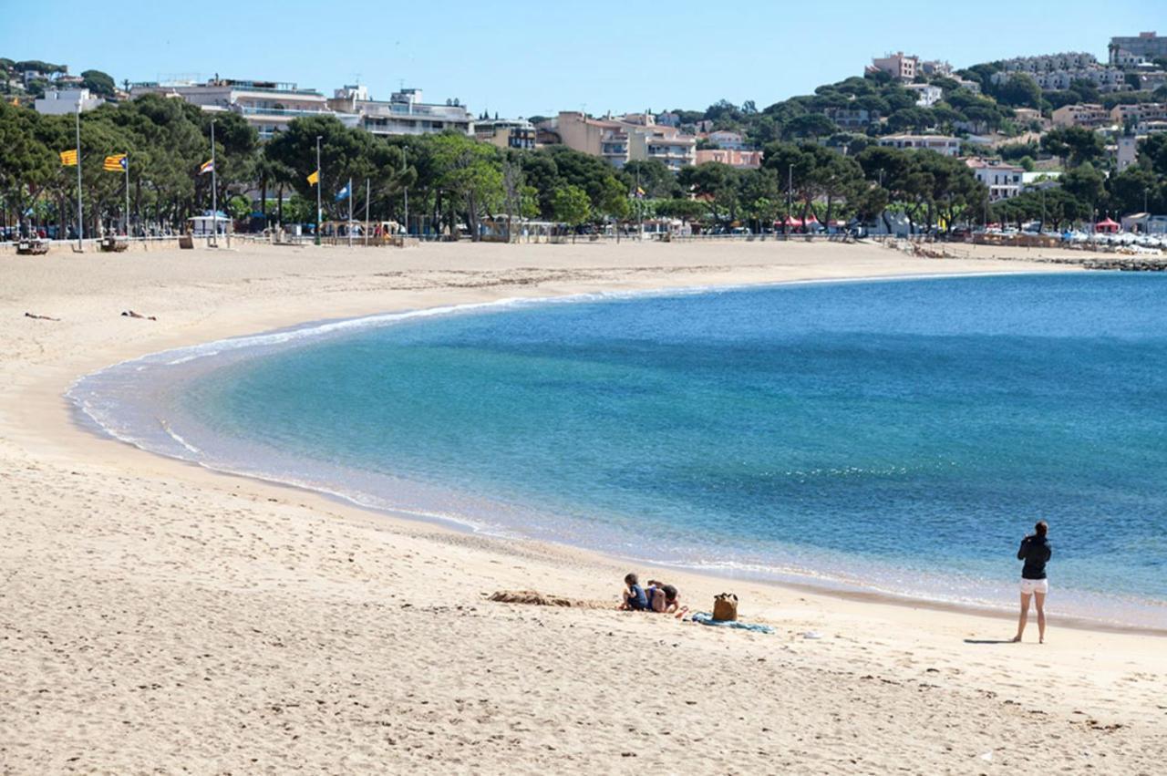 Nuevo Luminoso Apartamento Catalina A 80 Metros De La Playa Para 4 Personas Sant Feliu de Guíxols Esterno foto
