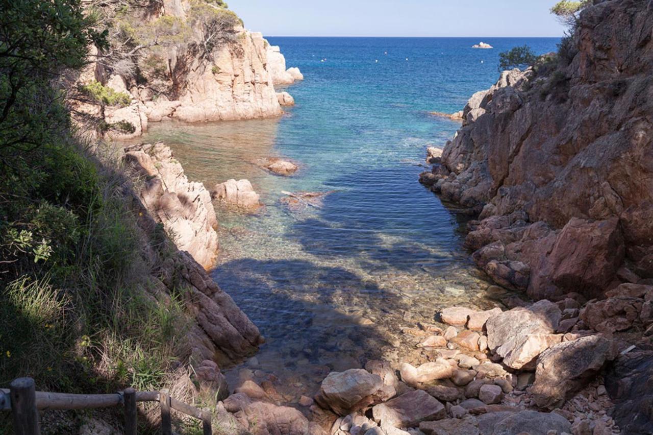 Nuevo Luminoso Apartamento Catalina A 80 Metros De La Playa Para 4 Personas Sant Feliu de Guíxols Esterno foto
