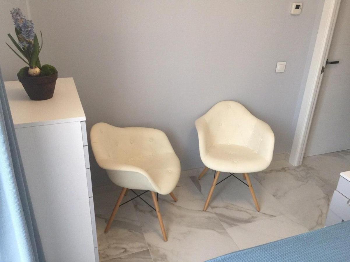 Nuevo Luminoso Apartamento Catalina A 80 Metros De La Playa Para 4 Personas Sant Feliu de Guíxols Esterno foto